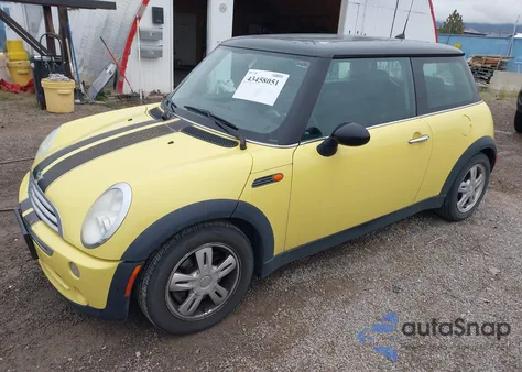 2006 Mini Cooper из США, поврежденный, VIN WMWRC33596TJ74063